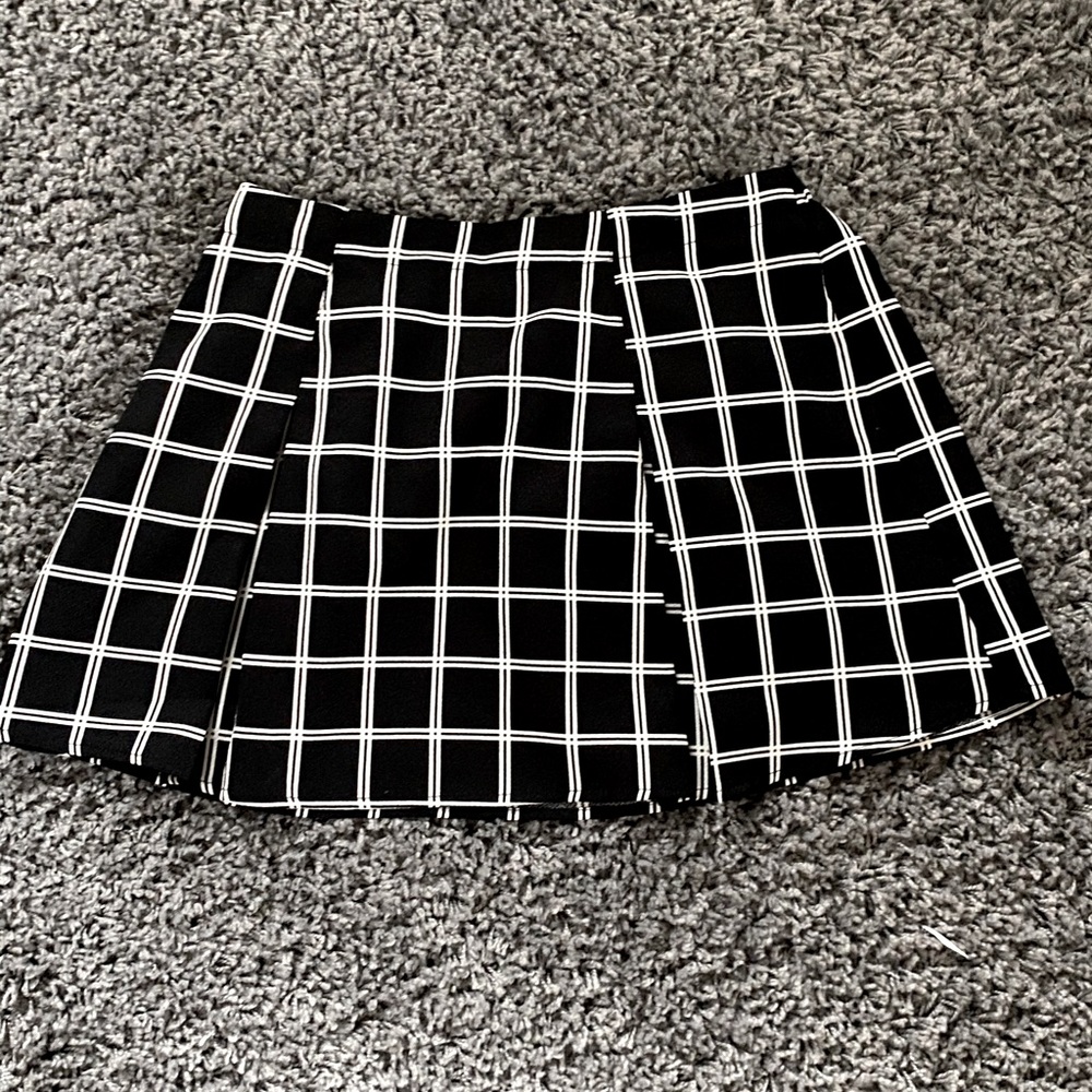Forever 21 plaid mini skirt
